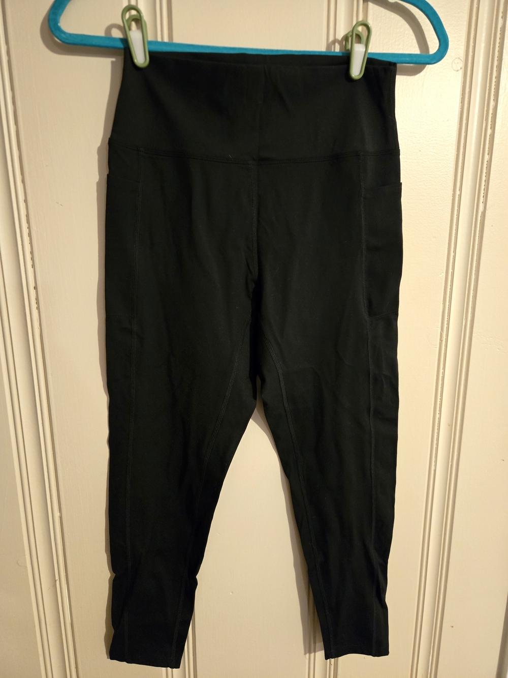Danskin Black High-Waist Athletic Leggings with Side Pockets